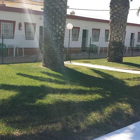 Hostal Las Parcelas Conil De La Frontera Bagian luar foto